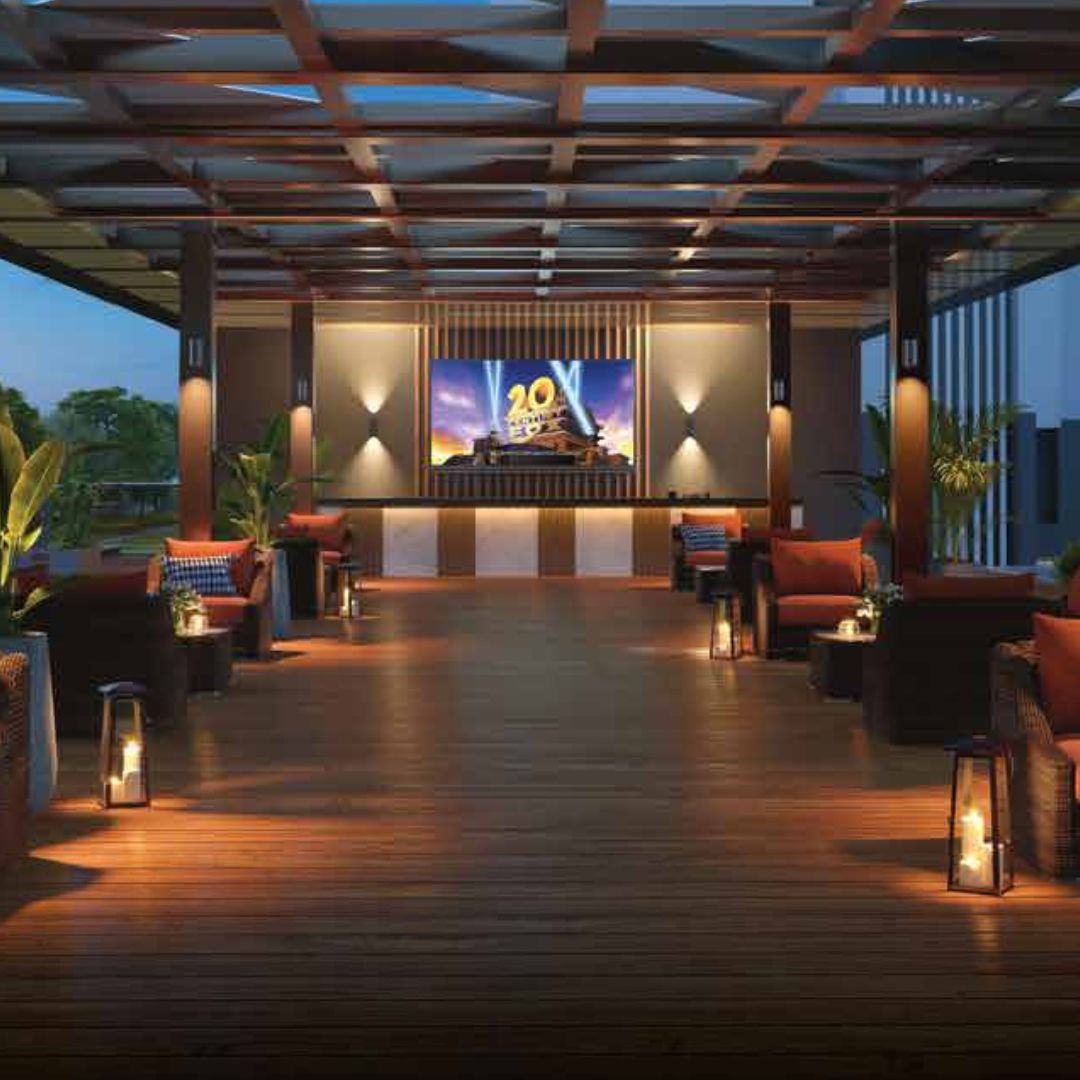 River Royale 14